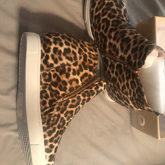 Leopard wedge shoes - Picture 1 of 3